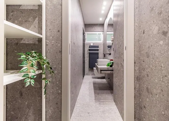 Luxury House - Апартаменты